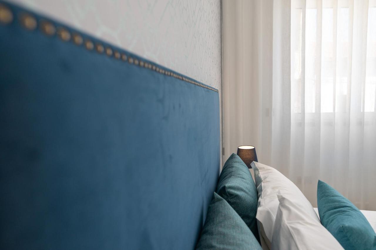 9 Quartos Alojamento Avelar エクステリア 写真